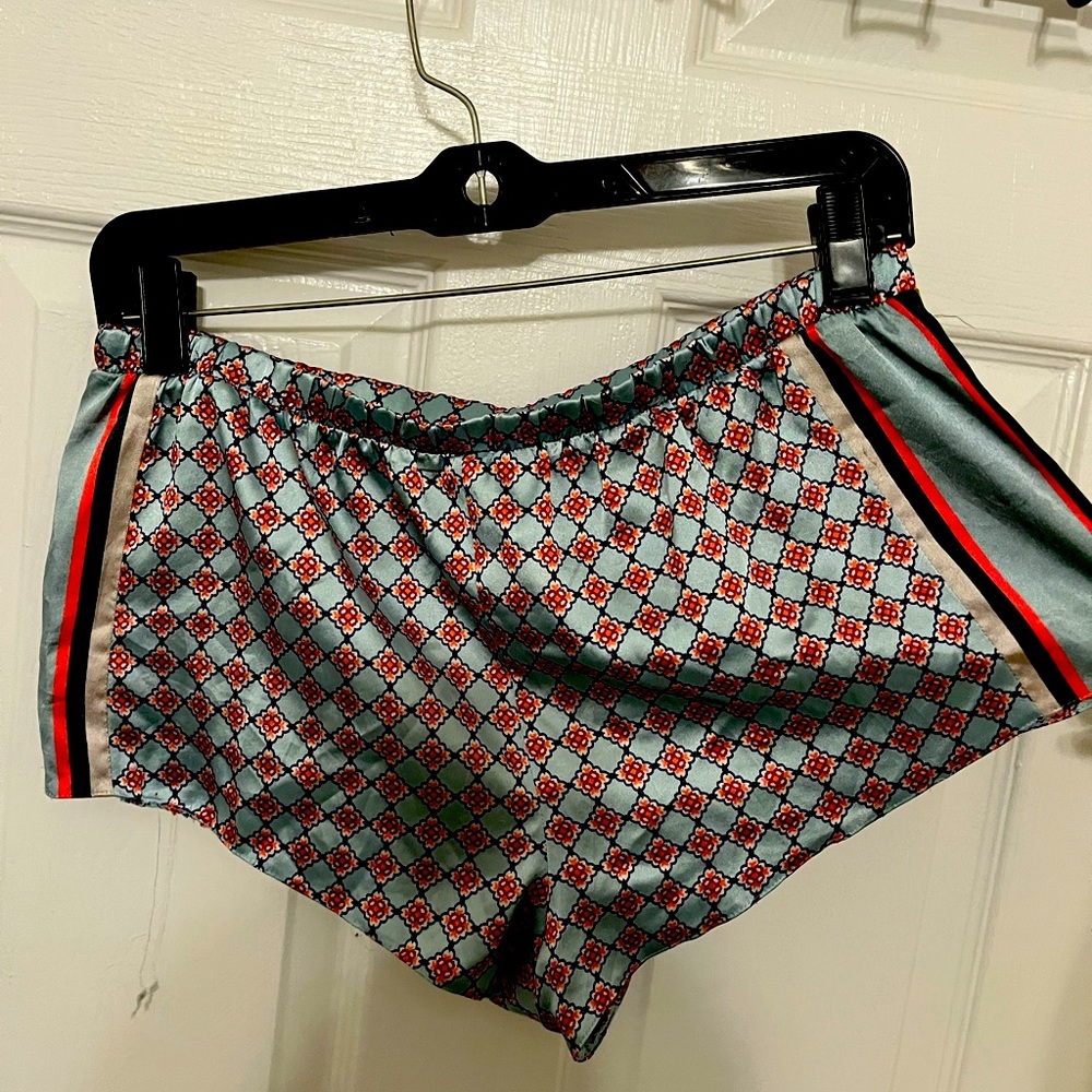 Beautiful Victoria’s Secret satin sleep shorts